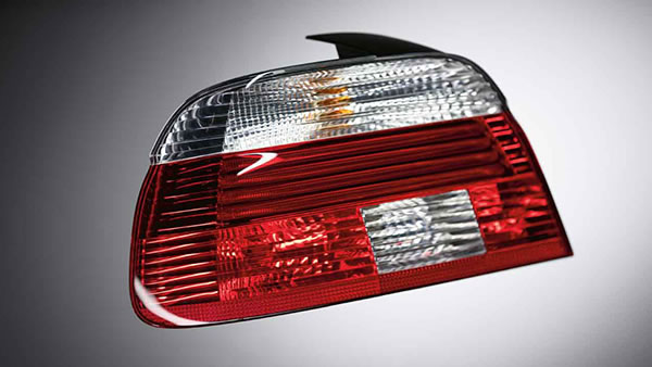 Fari posteriori BMW a LED. Fari posteriori BMW a LED.